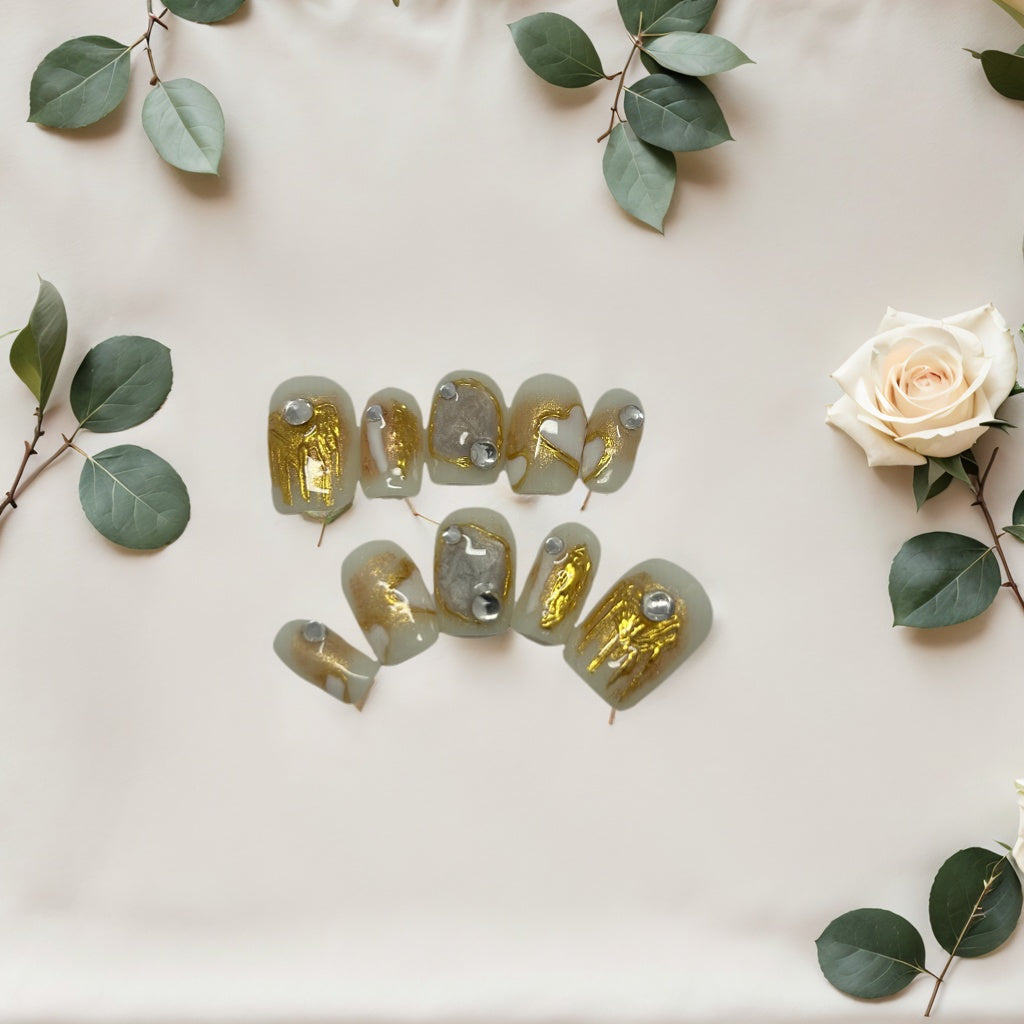 White hearts with Golden Gray Mirrors